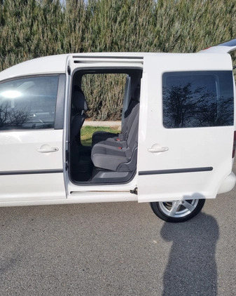 Volkswagen Caddy cena 42900 przebieg: 186000, rok produkcji 2015 z Żmigród małe 154